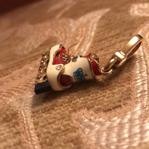 Juicy Couture Roller Skate RollerBlades Charm MOXI RETRO - Picture 6 of 7